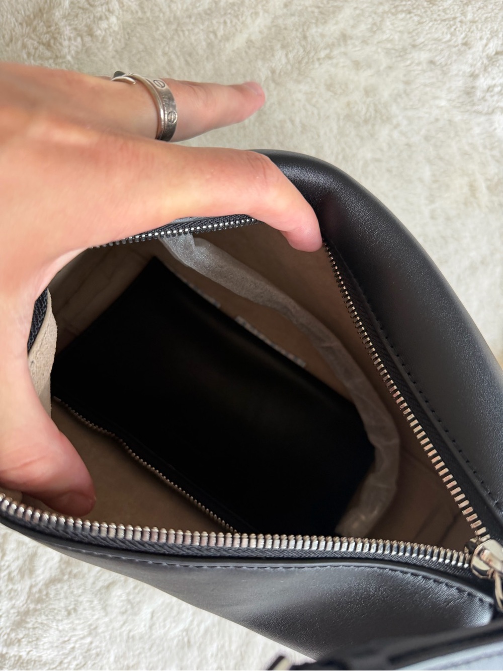 Quince Black Leather Bag - Picture 3 of 6